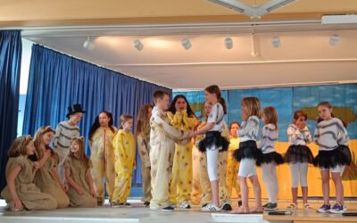 Musical der Chor-AG – „Tuishi Pamoja“